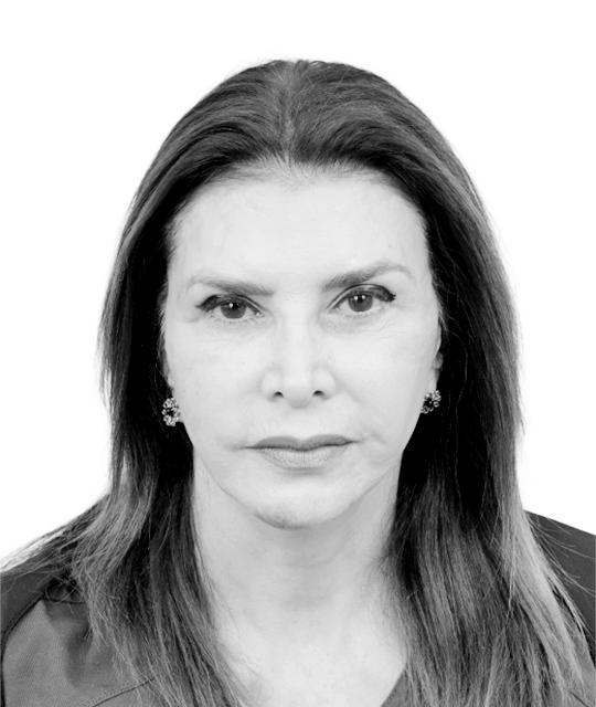 Dra. Lucina Elena Yrigoyen Soto